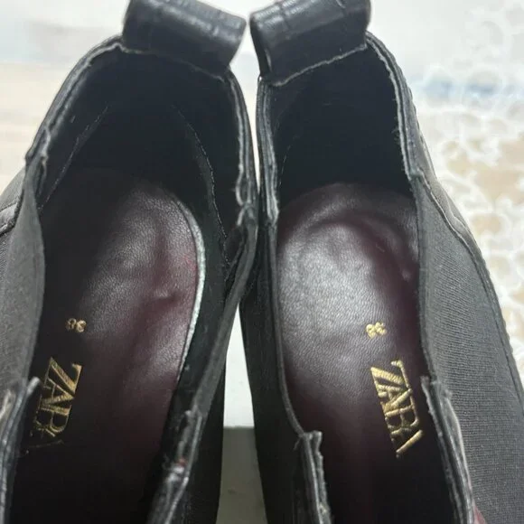 NEW-ZARA-Women black leather heel  Boots.Cambodia. - Picture 7 of 12